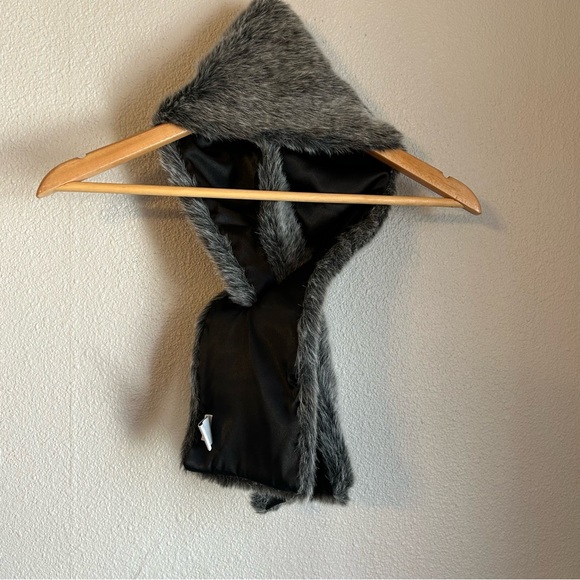 WESTBOUND | FAUX FUR PULL THROUGH SCARF FAUX FUR - Picture 3 of 4